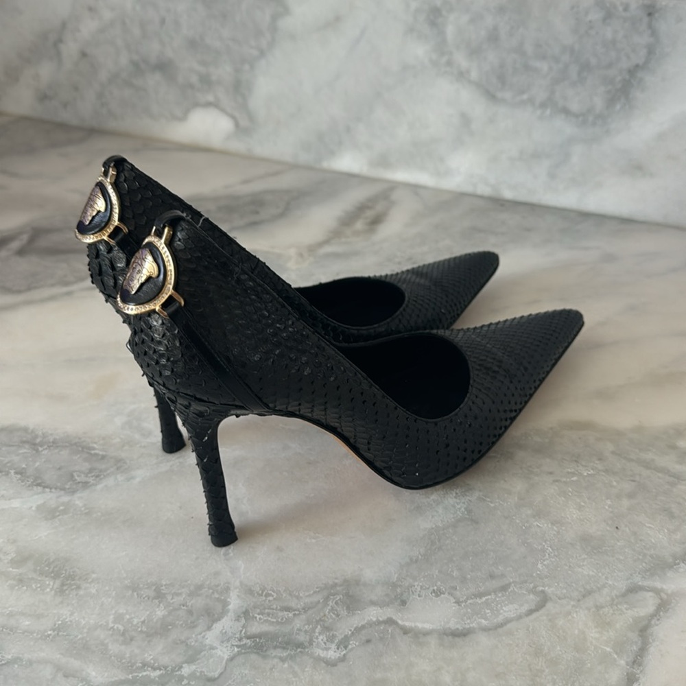 Vtg Versace Python Pumps In Black - image 7